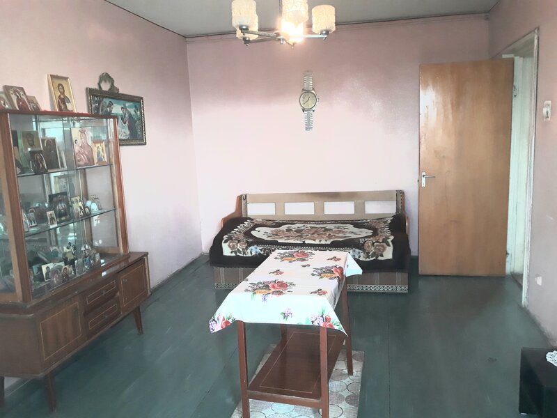 Pantelimon, Cora, Liceul Lucian Blaga, stradal