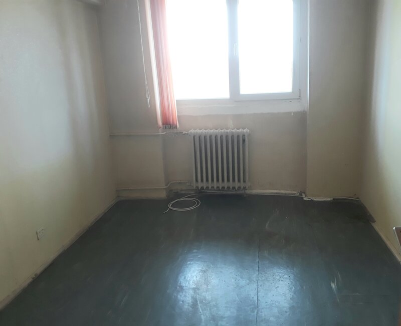 Pantelimon, Cora, Liceul Lucian Blaga, stradal