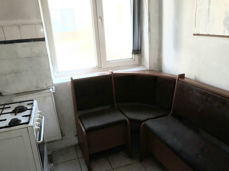 Pantelimon, Cora, Liceul Lucian Blaga, stradal