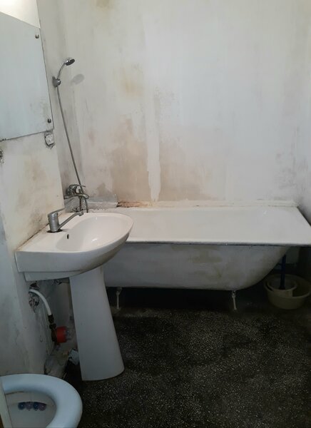 Pantelimon, Cora, Liceul Lucian Blaga, stradal